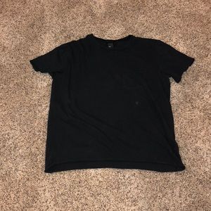 H&M Mens pocket t-shirt.